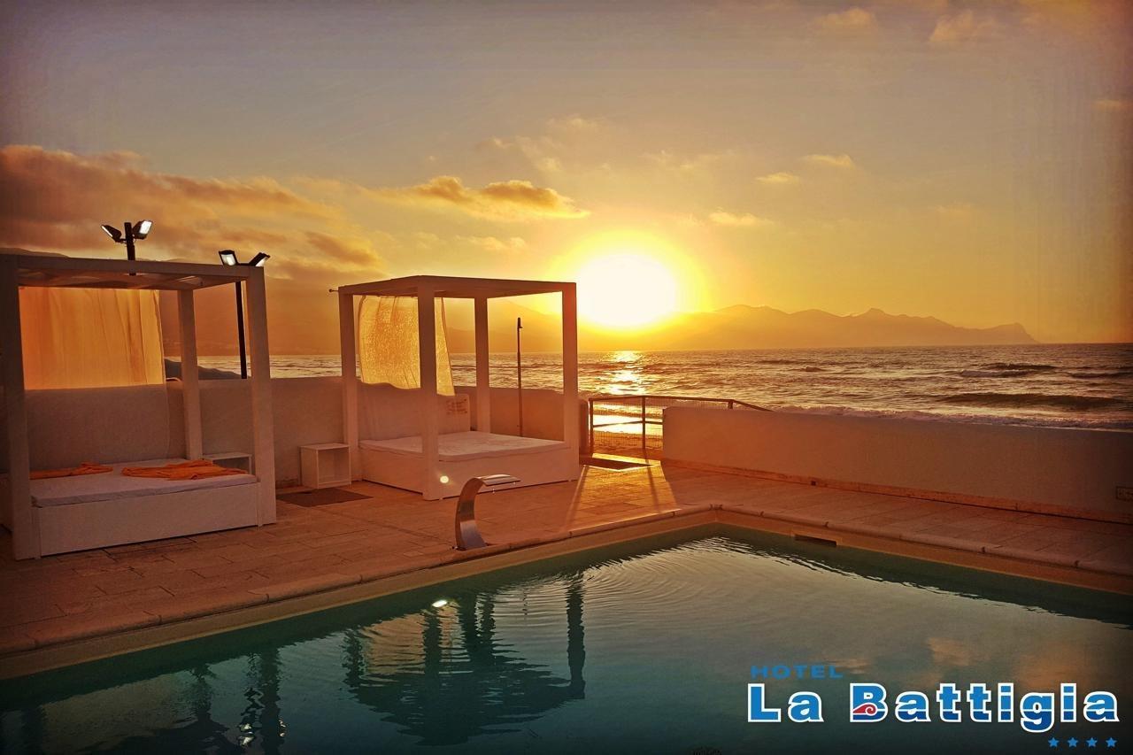 Hotel La Battigia ألكامو مارينا المظهر الخارجي الصورة