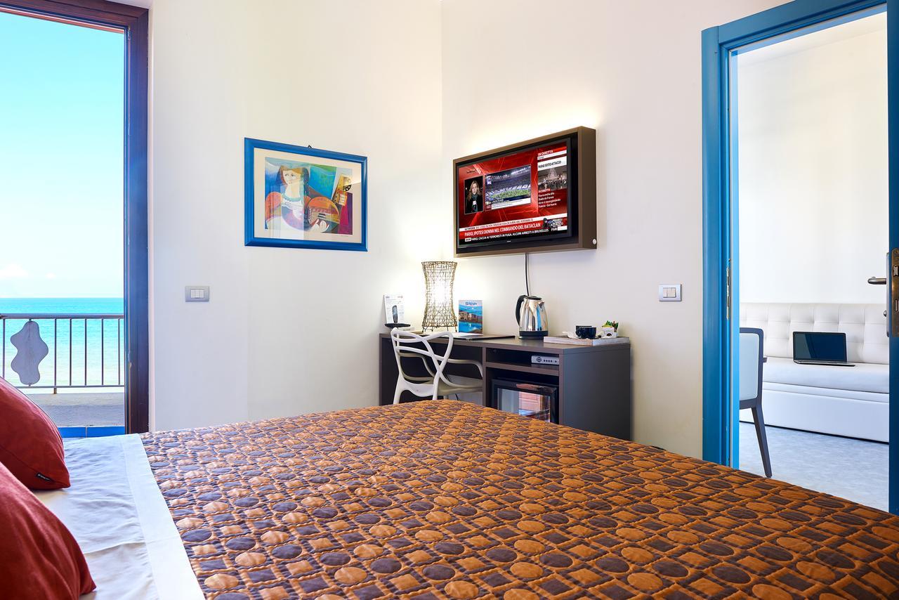 Hotel La Battigia ألكامو مارينا المظهر الخارجي الصورة